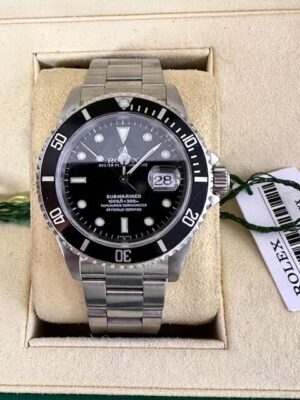 Rolex Submariner Date Steel 16610