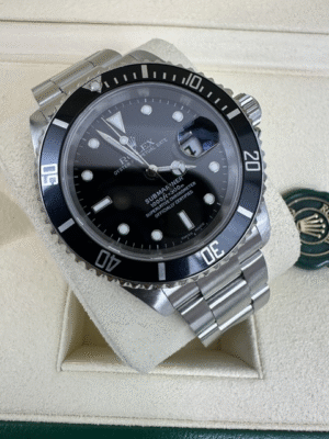 ROLEX SUBMARINER DATE 16610 BOX AND PAPERS