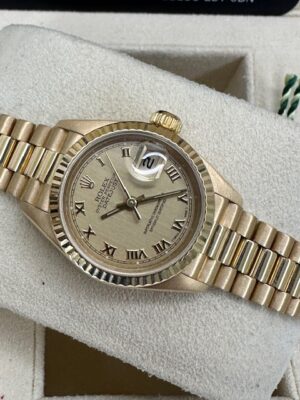 ROLEX DATEJUST LADIES 18K , 79178 BOX AND PAPERS
